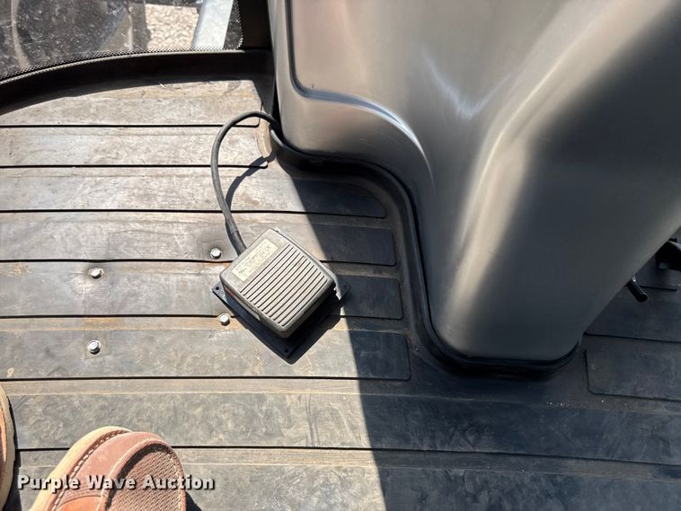 image for item EV6098 2020 Apache AS1040 sprayer