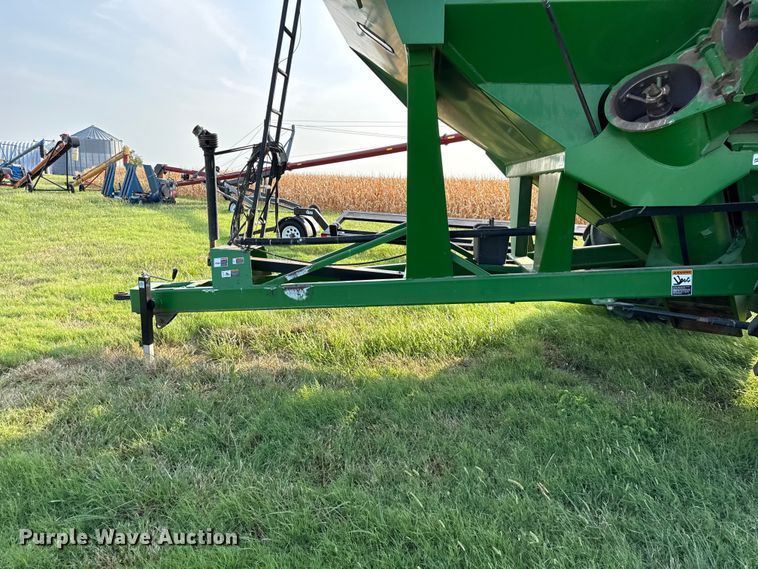 image for item EV6099 Unverferth GC9250 grain cart