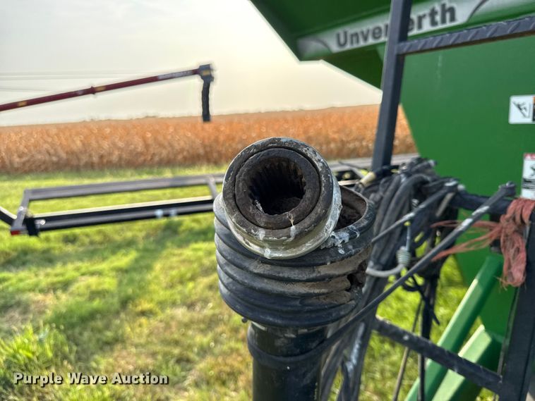 image for item EV6099 Unverferth GC9250 grain cart