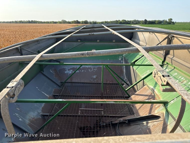 image for item EV6099 Unverferth GC9250 grain cart
