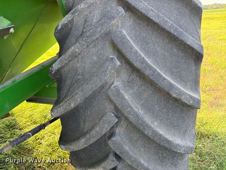 image for item EV6099 Unverferth GC9250 grain cart