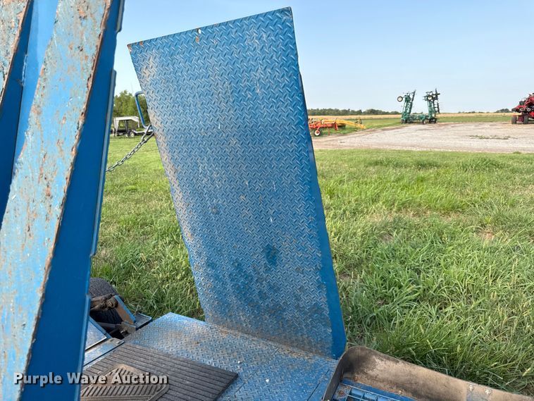 image for item EV6102 Burchland GSX130 grain auger