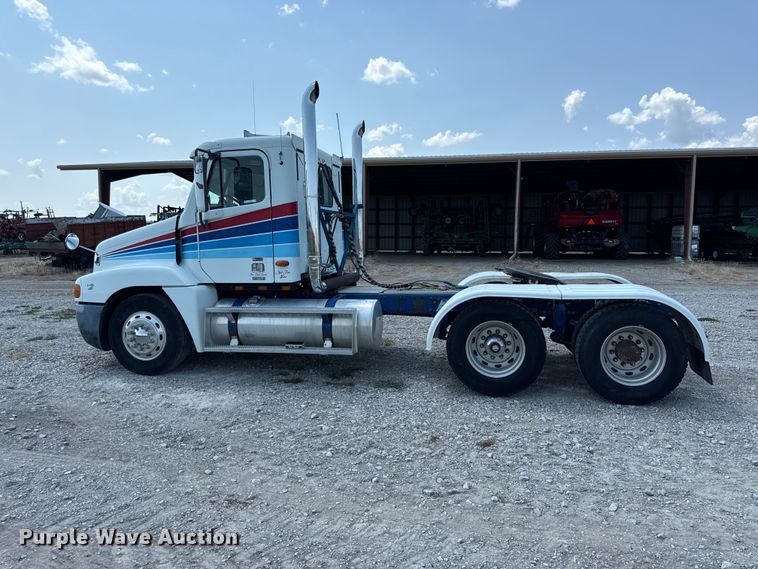 image for item EV6107 2000 Freightliner Century semi truck