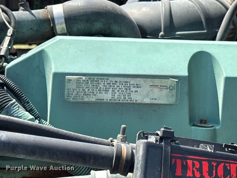 image for item EV6107 2000 Freightliner Century semi truck
