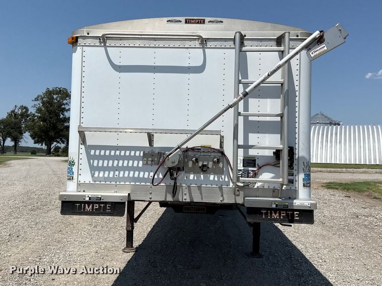 image for item EV6108 2004 Timpte grain trailer