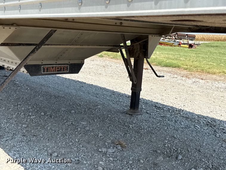 image for item EV6108 2004 Timpte grain trailer