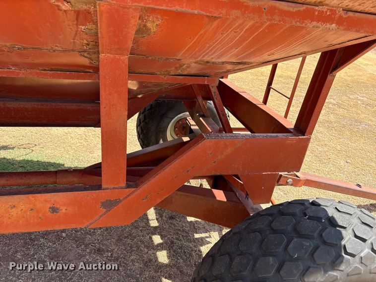 image for item EW4071 M&W Gear Company gravity wagon