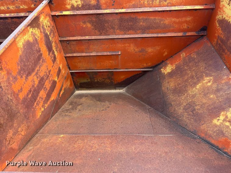 image for item EW4071 M&W Gear Company gravity wagon