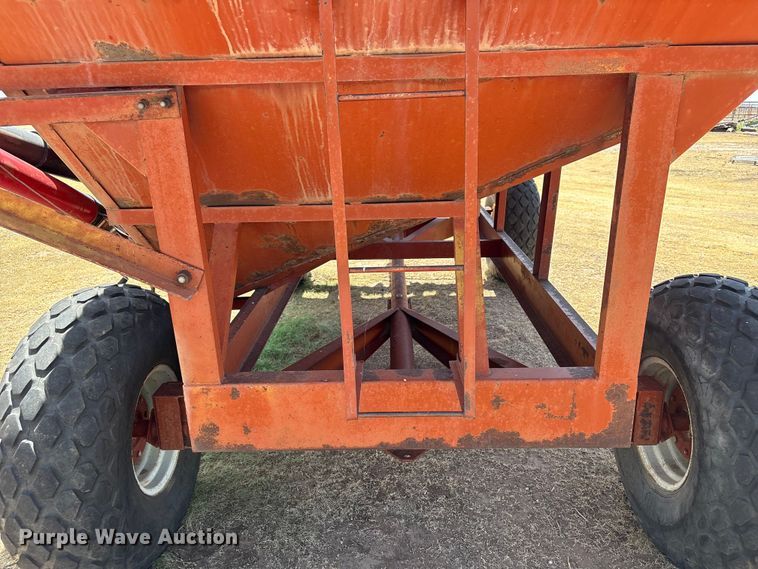 image for item EW4071 M&W Gear Company gravity wagon