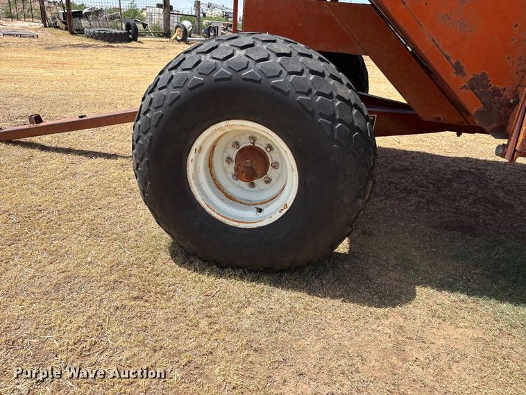 image for item EW4071 M&W Gear Company gravity wagon