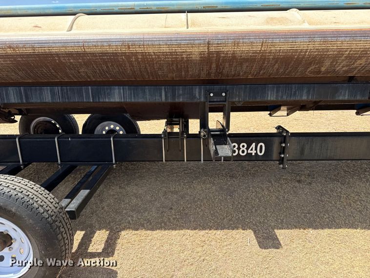 image for item EW4072 Harvest International Inc. 3840 header trailer