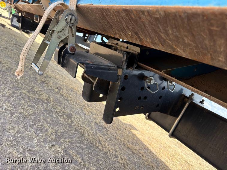 image for item EW4072 Harvest International Inc. 3840 header trailer