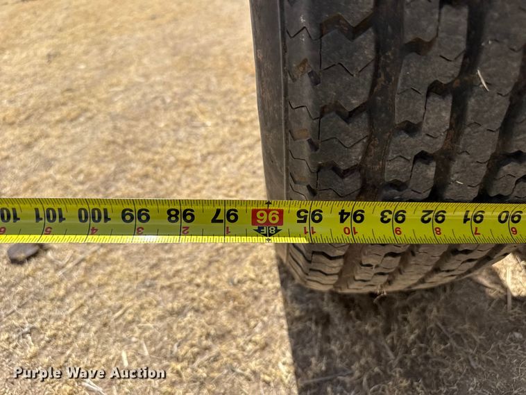 image for item EW4072 Harvest International Inc. 3840 header trailer