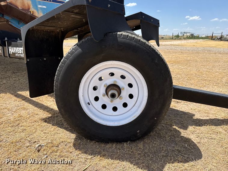 image for item EW4072 Harvest International Inc. 3840 header trailer