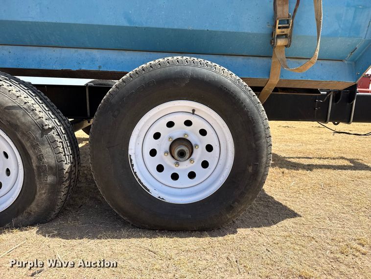 image for item EW4072 Harvest International Inc. 3840 header trailer