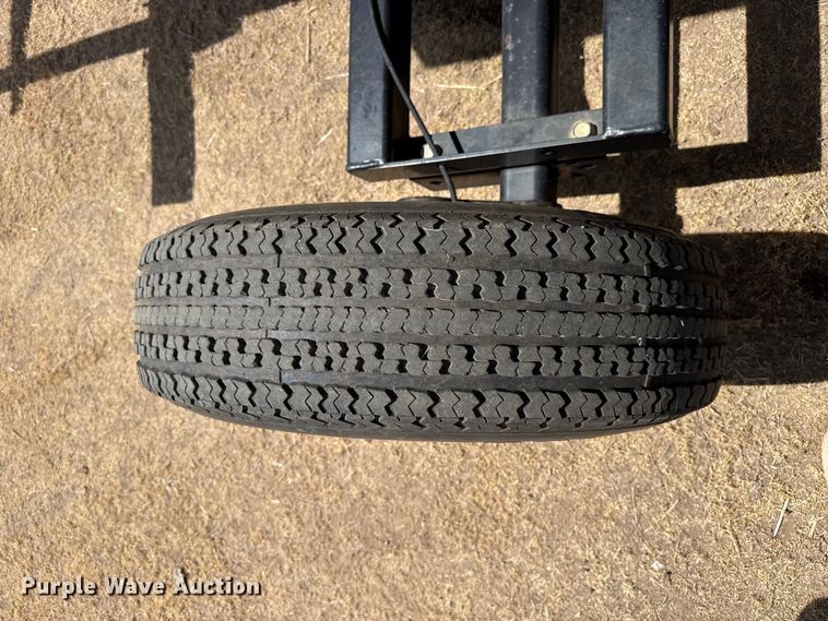 image for item EW4072 Harvest International Inc. 3840 header trailer