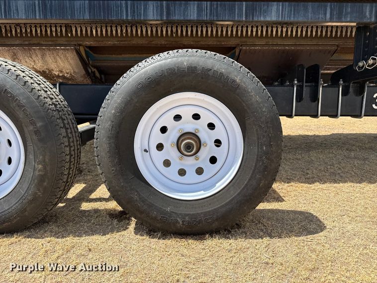image for item EW4072 Harvest International Inc. 3840 header trailer