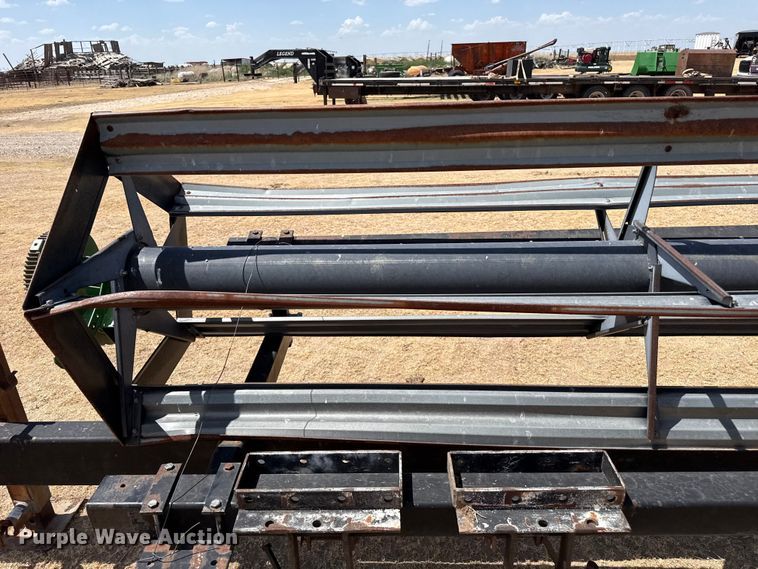 image for item EW4074 header trailer