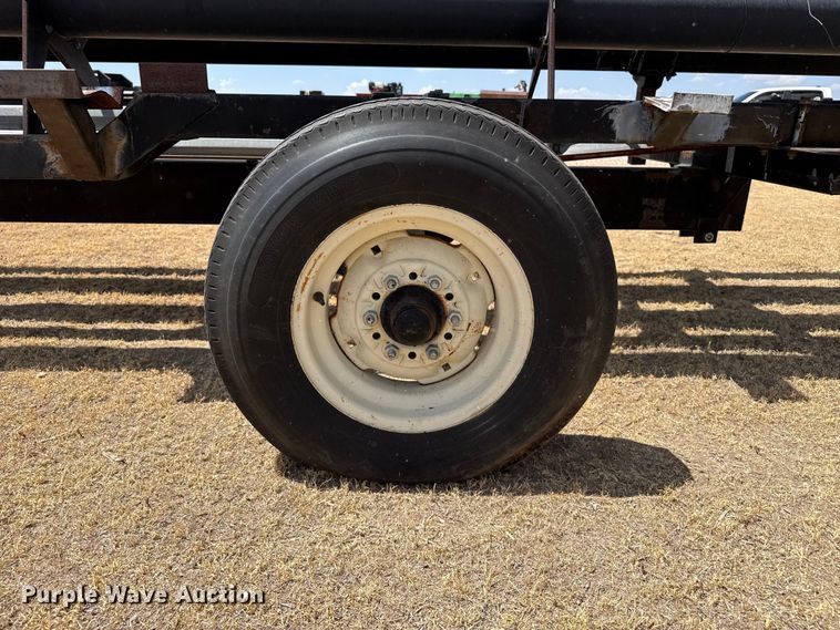 image for item EW4074 header trailer