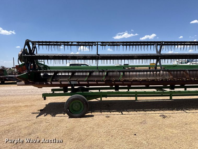 image for item EW4075 John Deere 930 rigid head