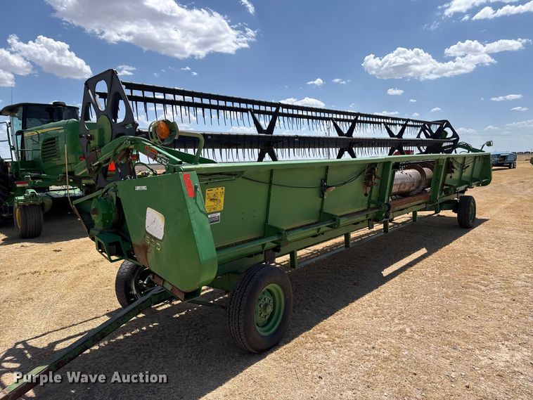 image for item EW4075 John Deere 930 rigid head