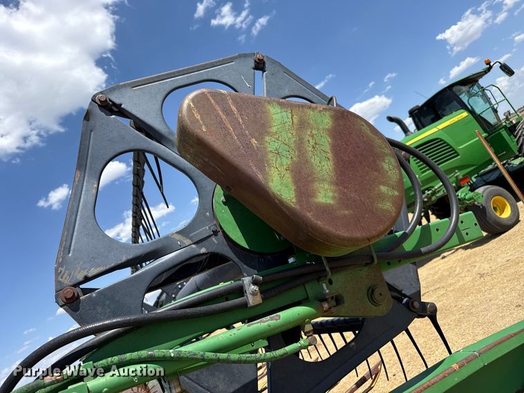 image for item EW4075 John Deere 930 rigid head