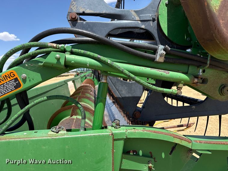 image for item EW4075 John Deere 930 rigid head