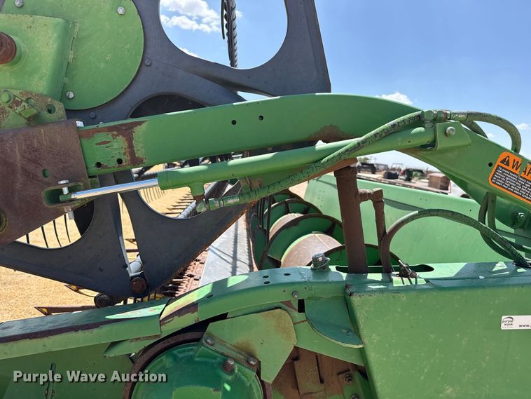 image for item EW4075 John Deere 930 rigid head