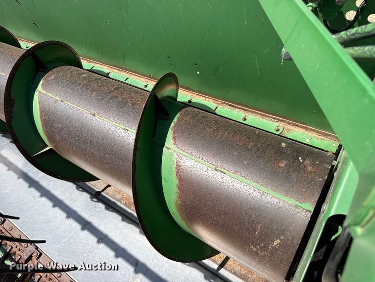 image for item EW4075 John Deere 930 rigid head