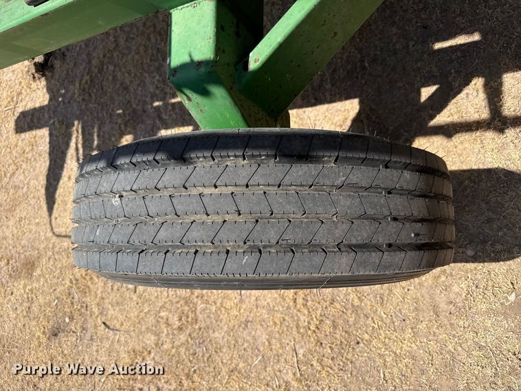 image for item EW4075 John Deere 930 rigid head