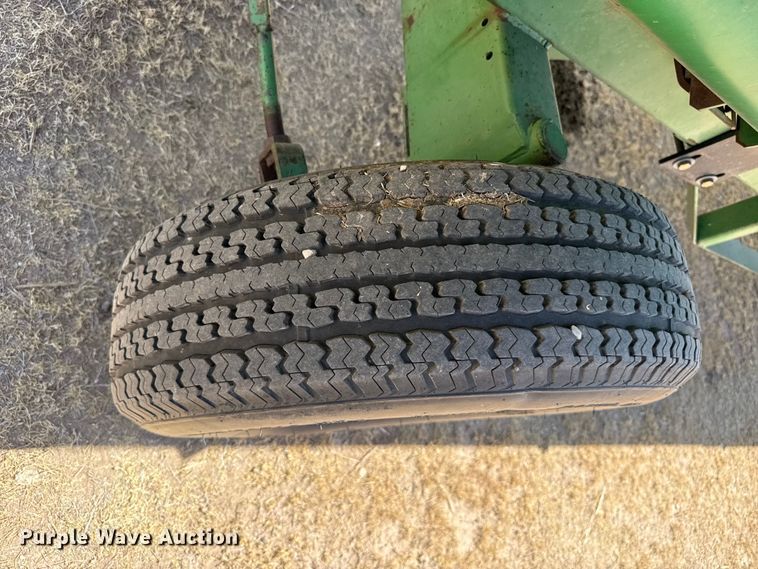 image for item EW4075 John Deere 930 rigid head