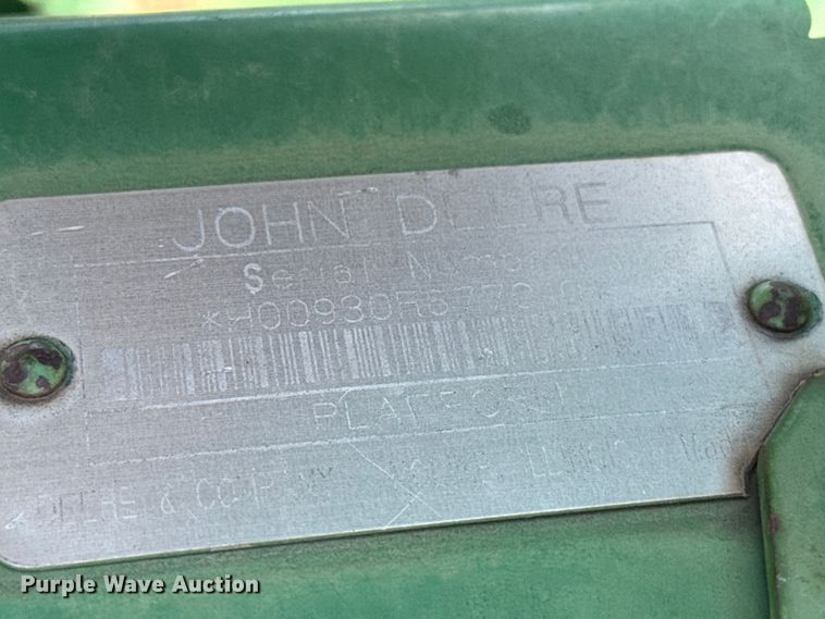 image for item EW4075 John Deere 930 rigid head