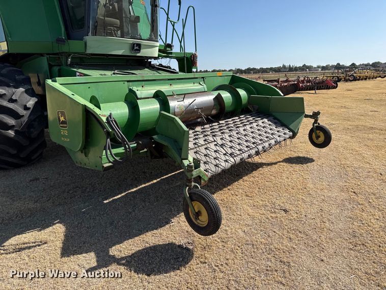 image for item EW4076 John Deere 212 pickup head