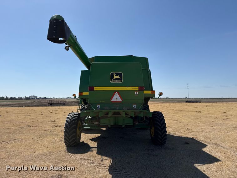 image for item EW4077 1998 John Deere 9610 combine