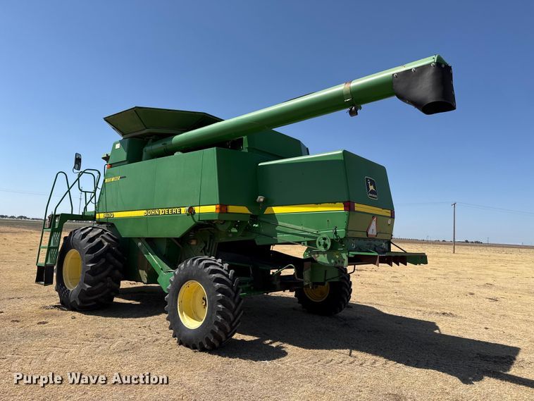 image for item EW4077 1998 John Deere 9610 combine
