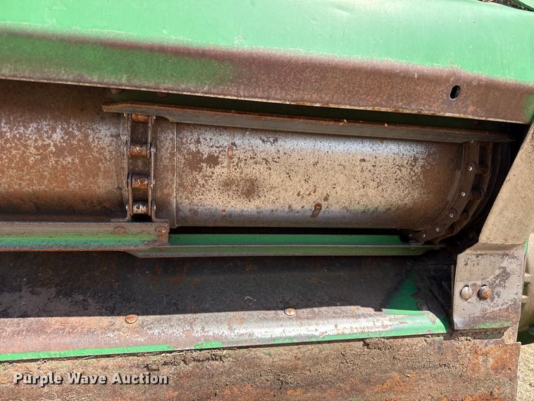 image for item EW4077 1998 John Deere 9610 combine
