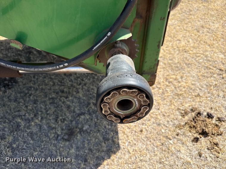 image for item EW4077 1998 John Deere 9610 combine