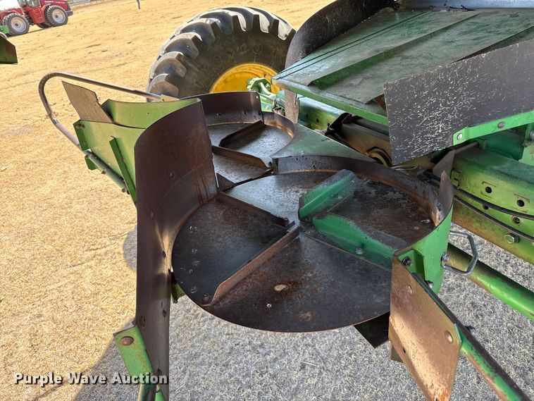 image for item EW4077 1998 John Deere 9610 combine