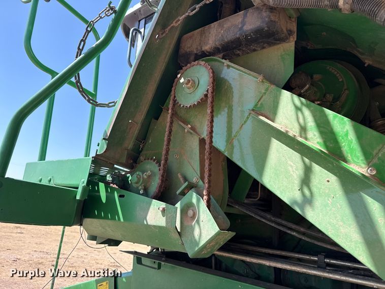 image for item EW4077 1998 John Deere 9610 combine