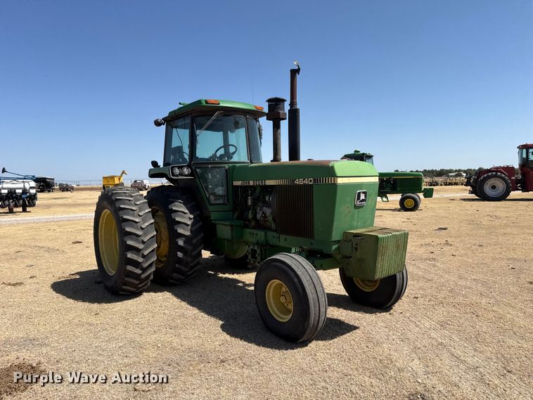 image for item EW4089 1982 John Deere 4640 tractor