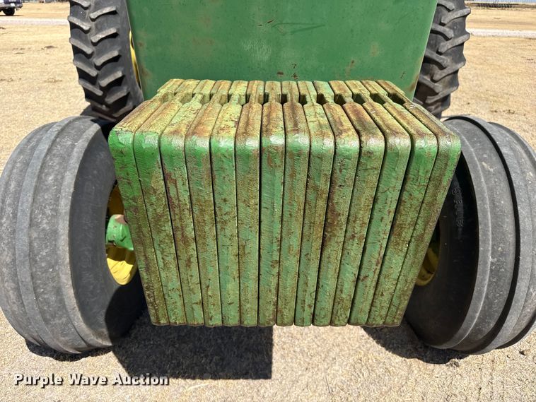 image for item EW4089 1982 John Deere 4640 tractor