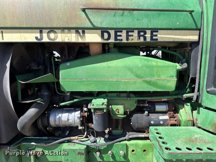 image for item EW4089 1982 John Deere 4640 tractor