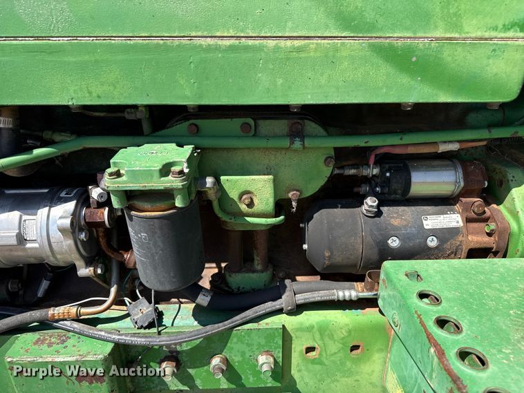 image for item EW4089 1982 John Deere 4640 tractor