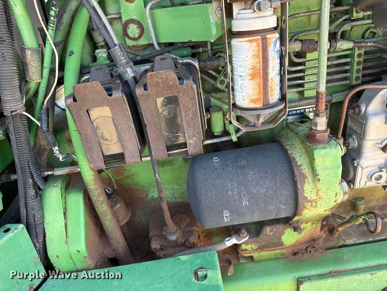 image for item EW4089 1982 John Deere 4640 tractor