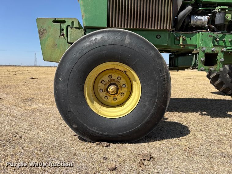 image for item EW4089 1982 John Deere 4640 tractor