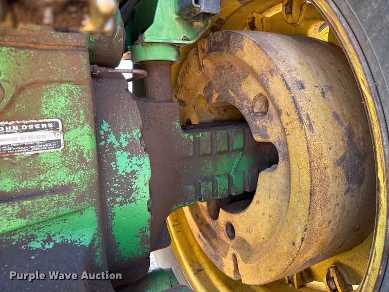 image for item EW4089 1982 John Deere 4640 tractor