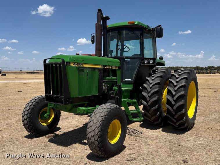 1991 John Deere 4455 tractor