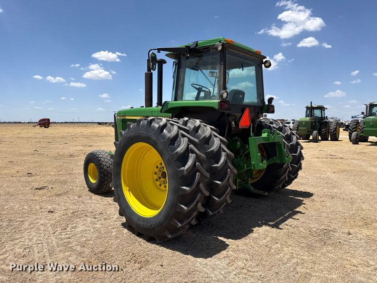 image for item EW4090 1991 John Deere 4455 tractor