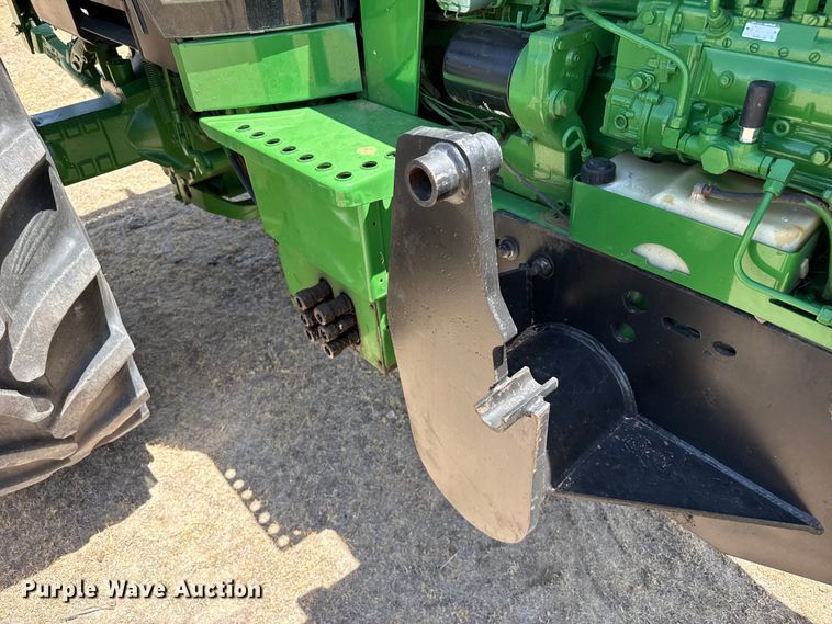 image for item EW4090 1991 John Deere 4455 tractor
