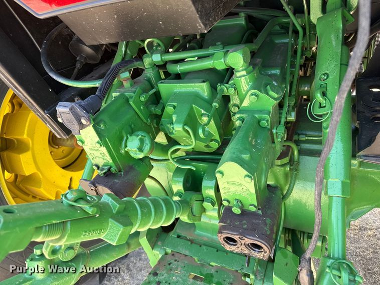image for item EW4090 1991 John Deere 4455 tractor
